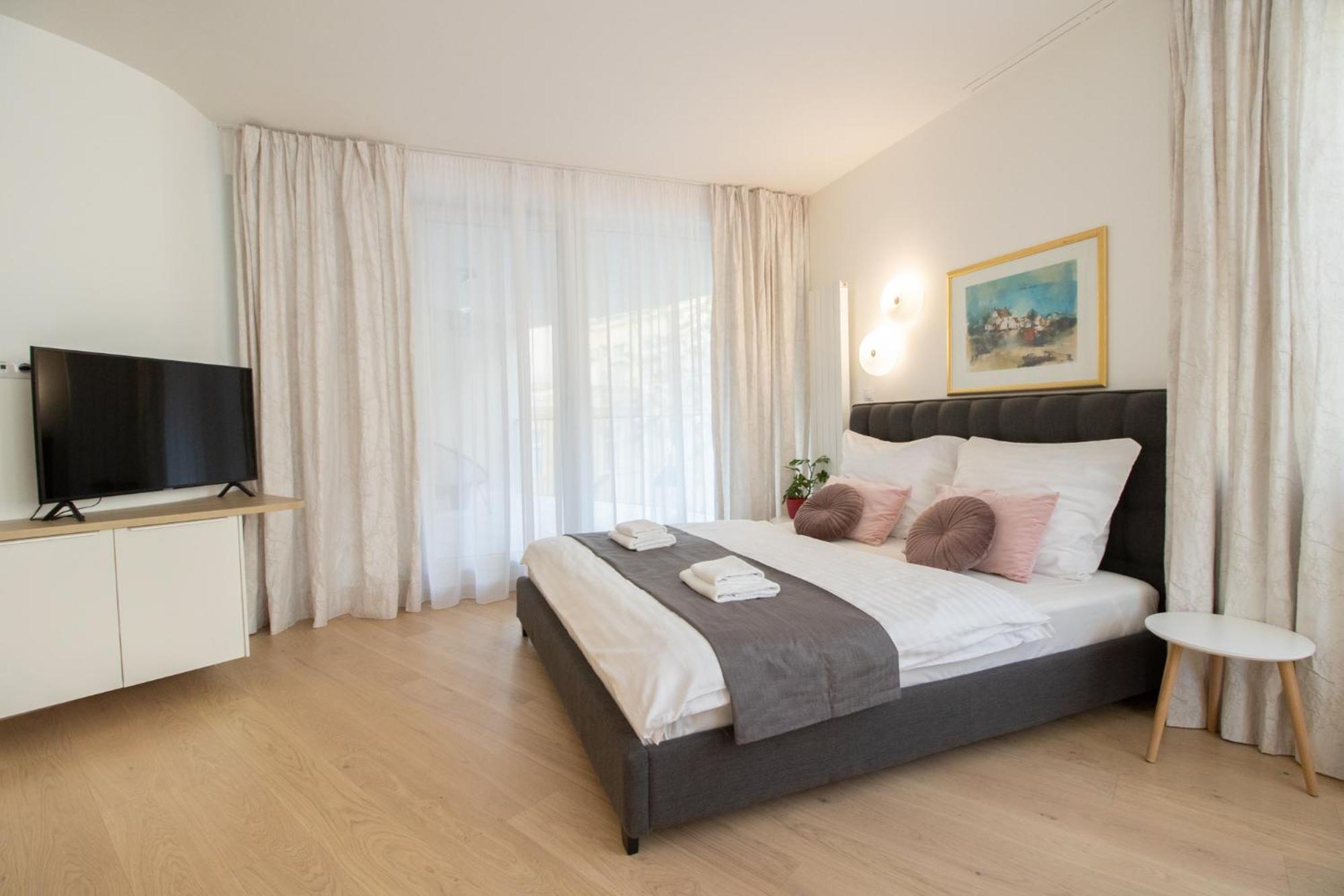 Krakovska Cr Apartments Prága Kültér fotó